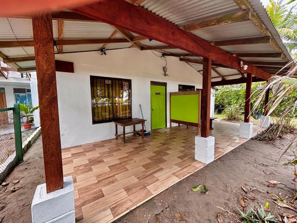 Casa Turtle Bogue Hotel Тортугеро Екстериор снимка